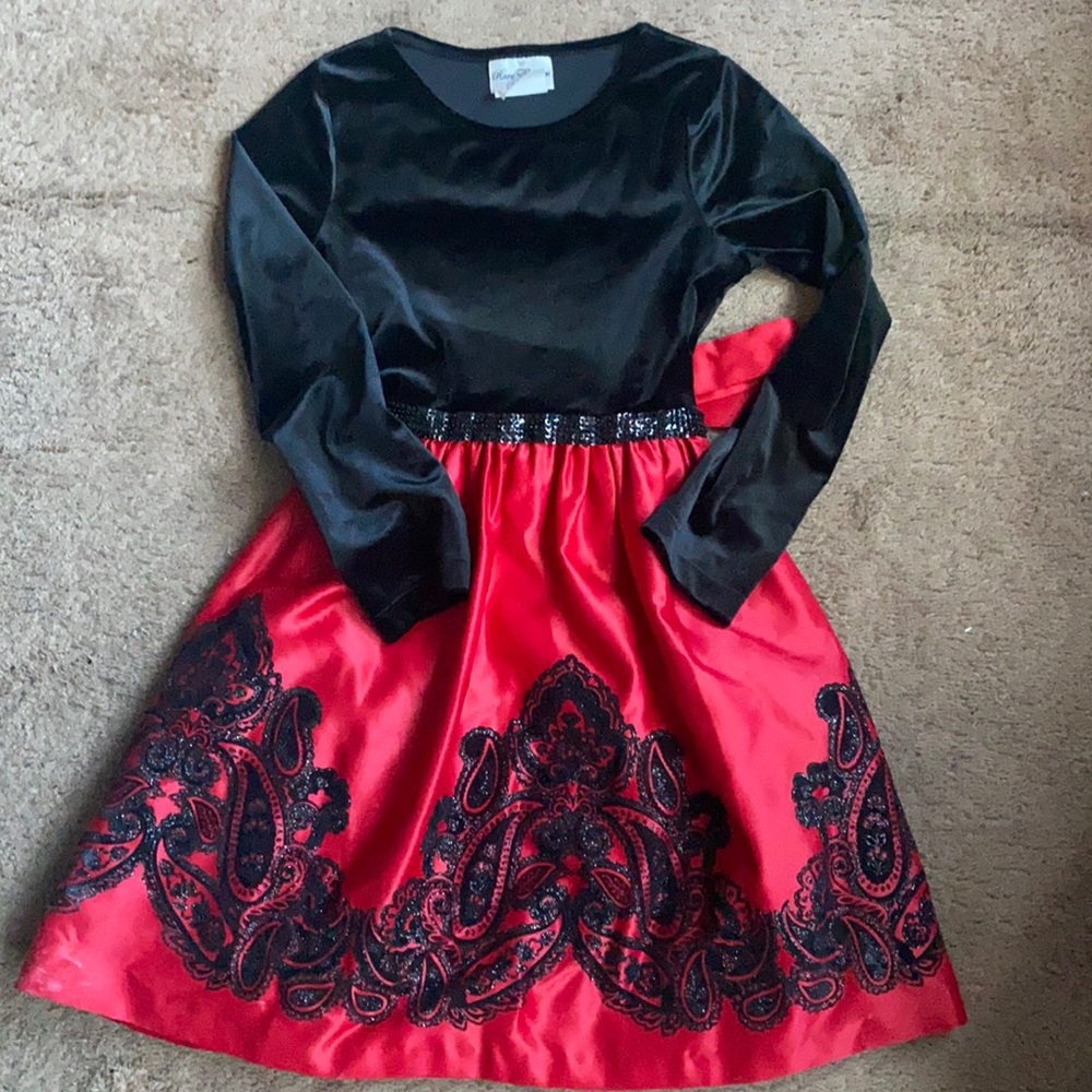 Beautiful dress in great condition!